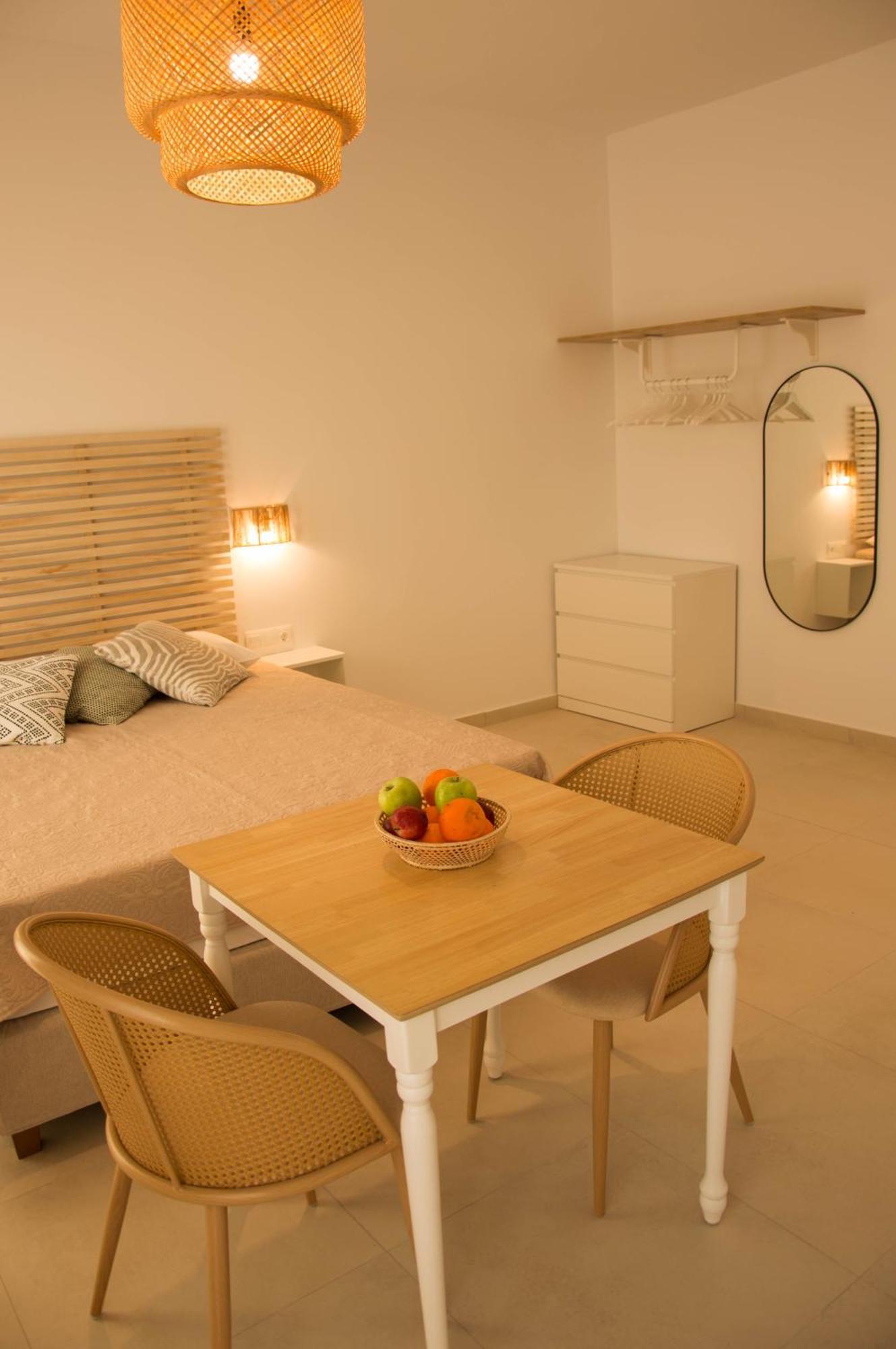 Aristidis Apartments Агиос Георгиос Екстериор снимка
