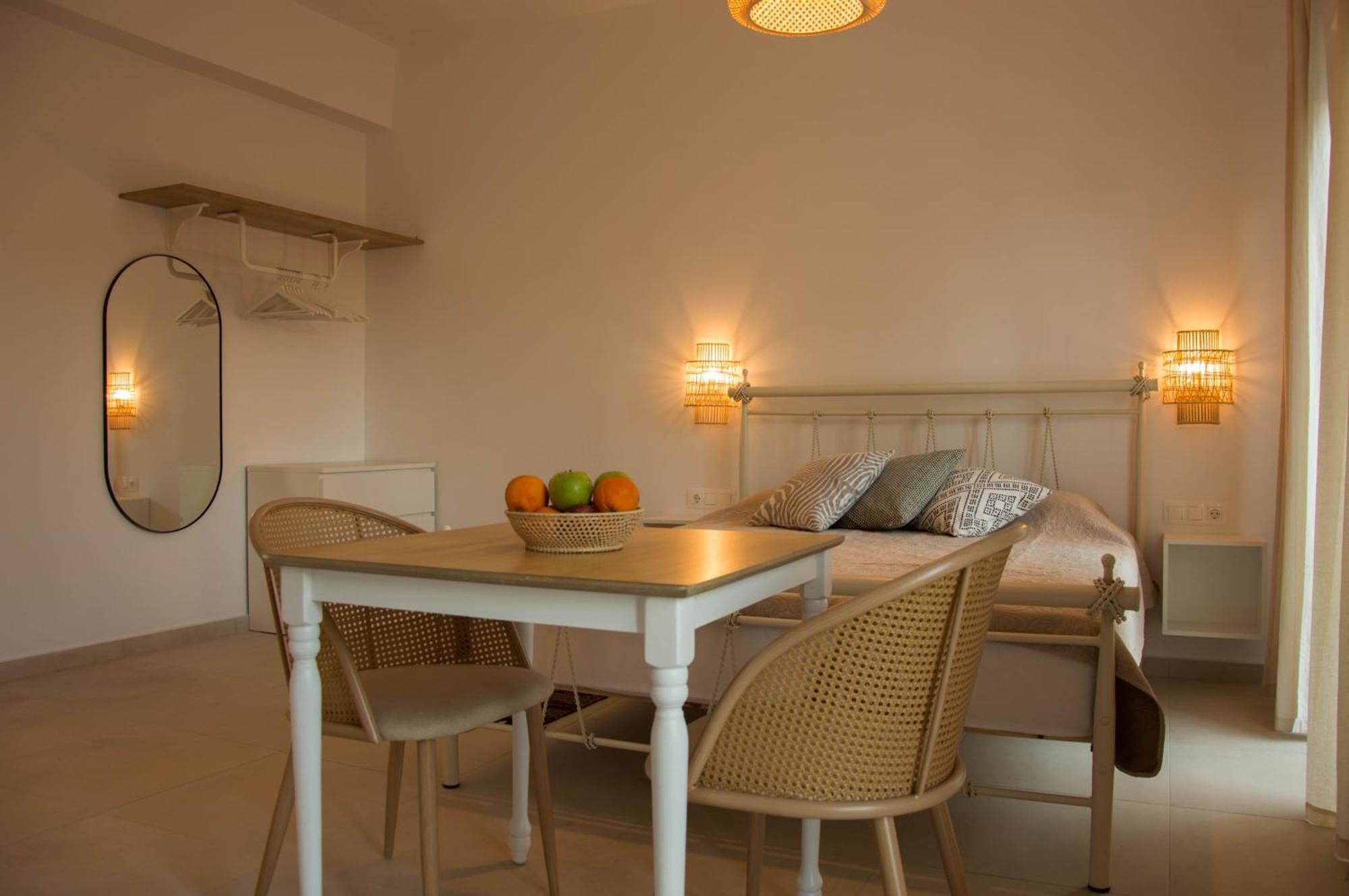 Aristidis Apartments Агиос Георгиос Екстериор снимка