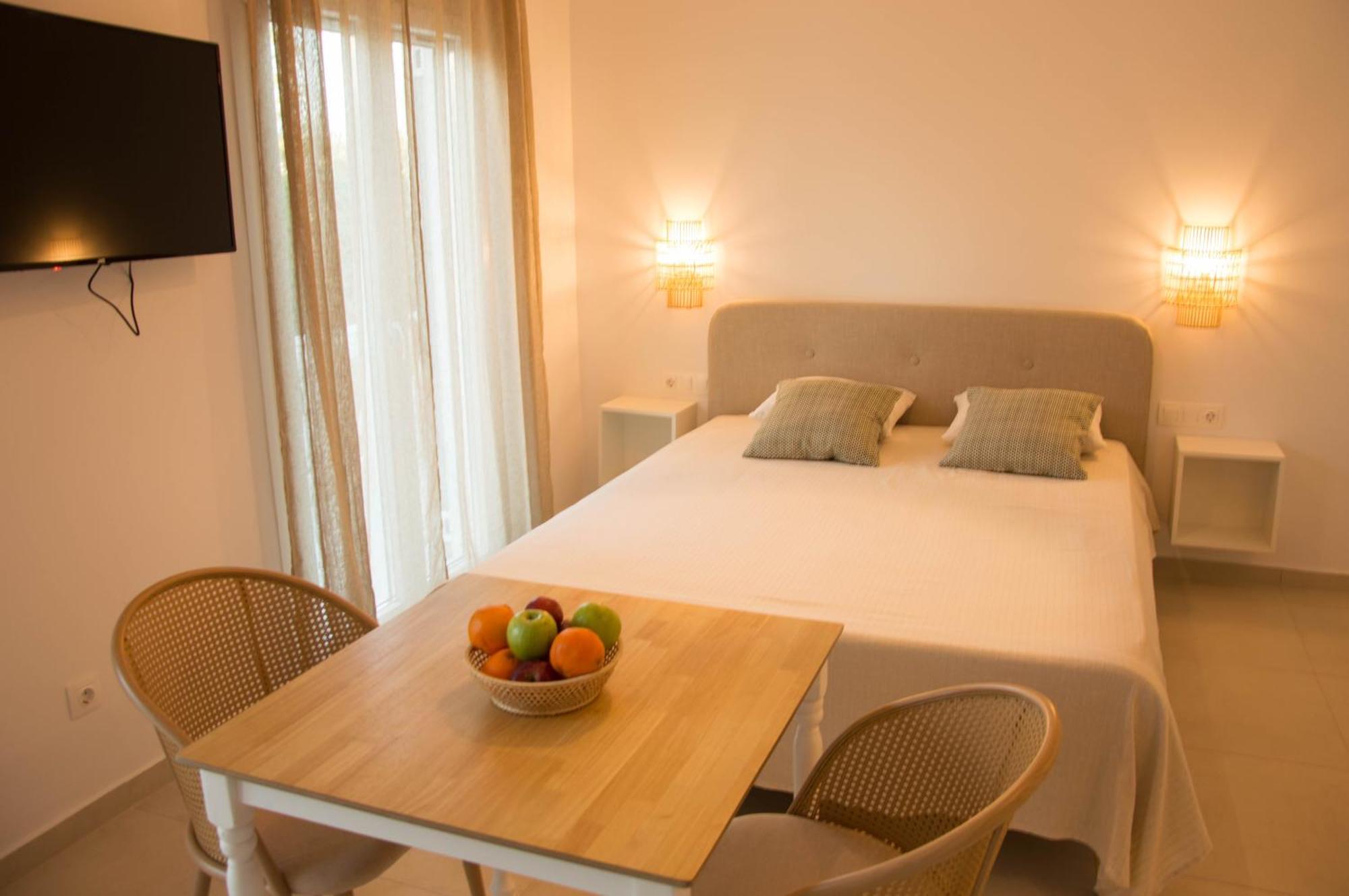Aristidis Apartments Агиос Георгиос Екстериор снимка