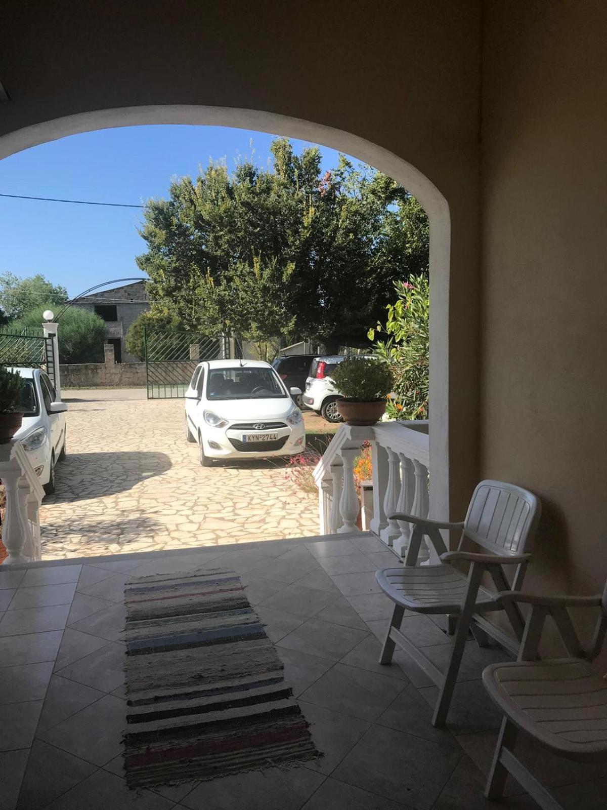 Aristidis Apartments Агиос Георгиос Екстериор снимка